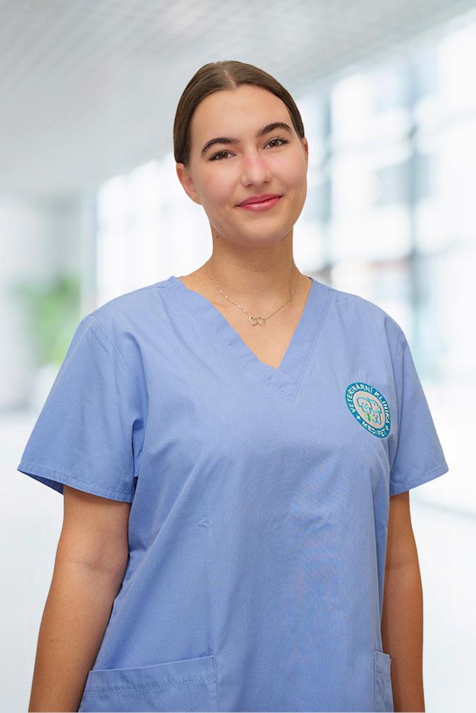 MVDr.  Ema Böhmová | Veterinární klinika Medipet Zlín